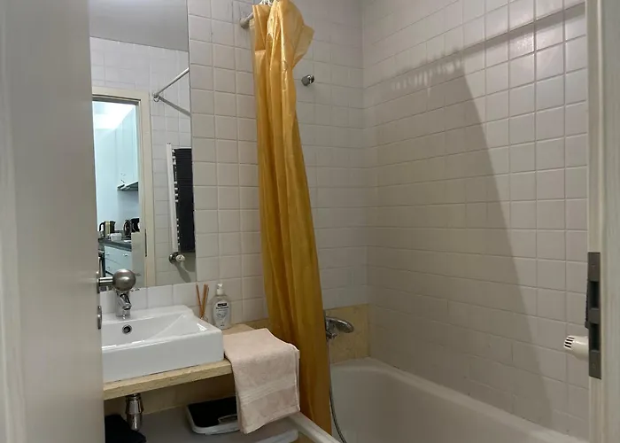 Oriente River By Paula Vaz *