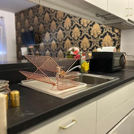 Oriente River By Paula Vaz *