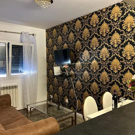 Oriente River By Paula Vaz