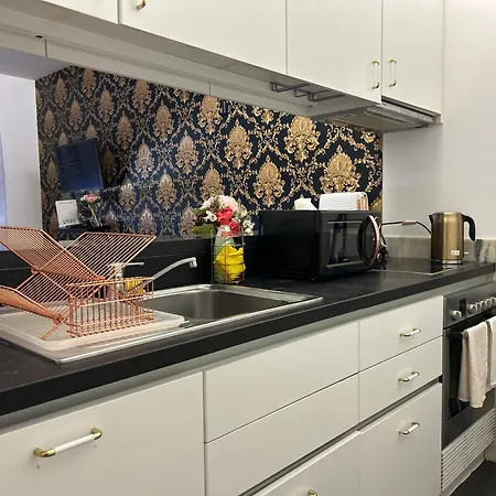 Oriente River By Paula Vaz * ליסבון